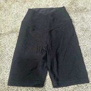 Aerie ribbed bike short